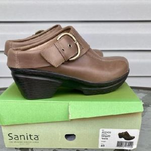 Sanita women's Nikita clogs size 40